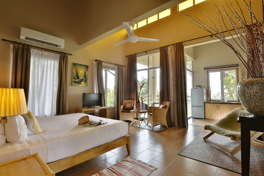 Ambong Rainforest Retreat Pantai Tengah  外观 照片